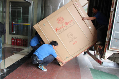 本号镇钢琴贵重工艺品无忧运